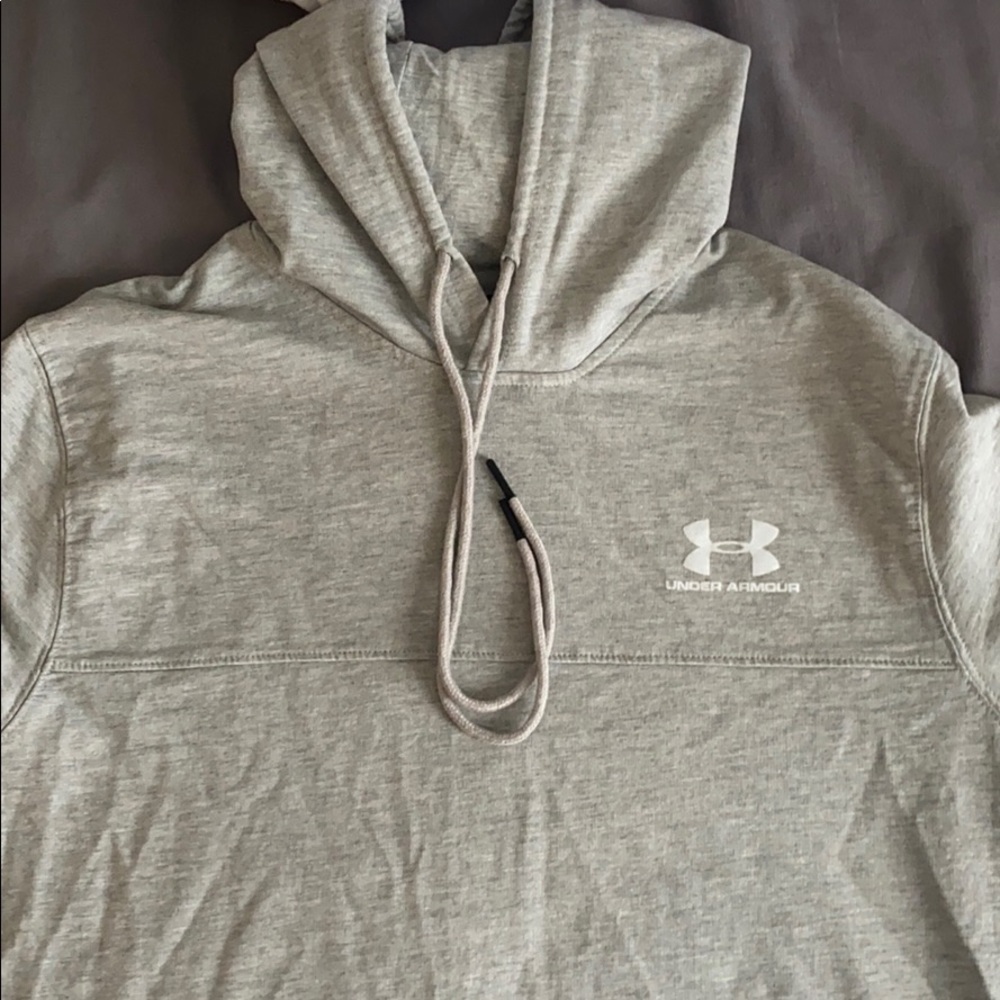 Under Armour Women’s Hoodie size XL
